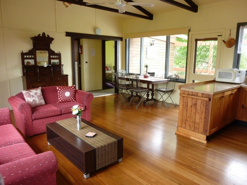 35A Lakeview Avenue, Merimbula NSW 2548