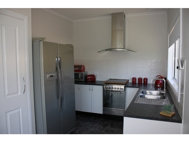 19 Baroona Avenue, Cooma NSW 2630