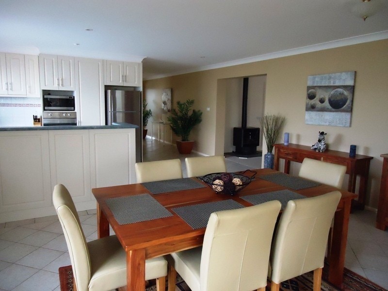 64 Upper St, Bega NSW 2550