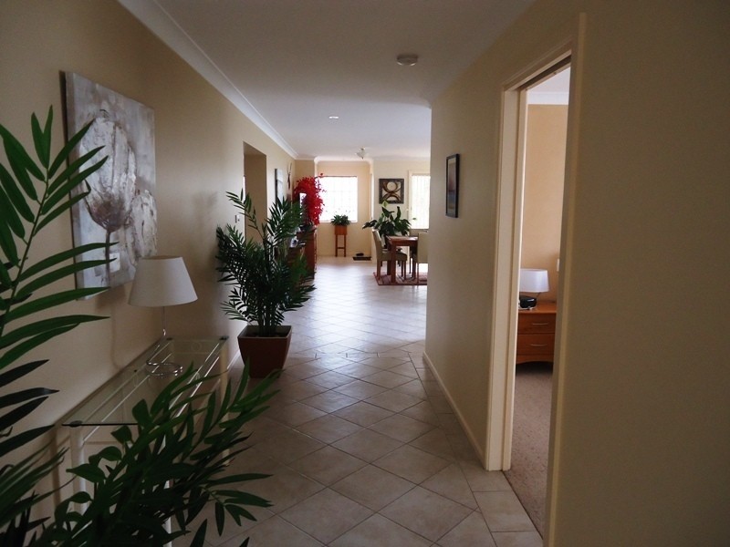 64 Upper St, Bega NSW 2550