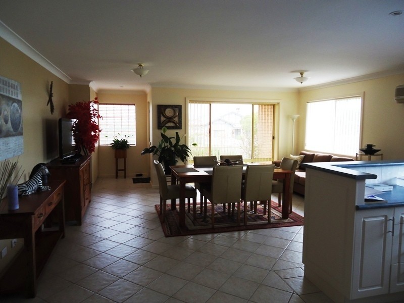64 Upper St, Bega NSW 2550