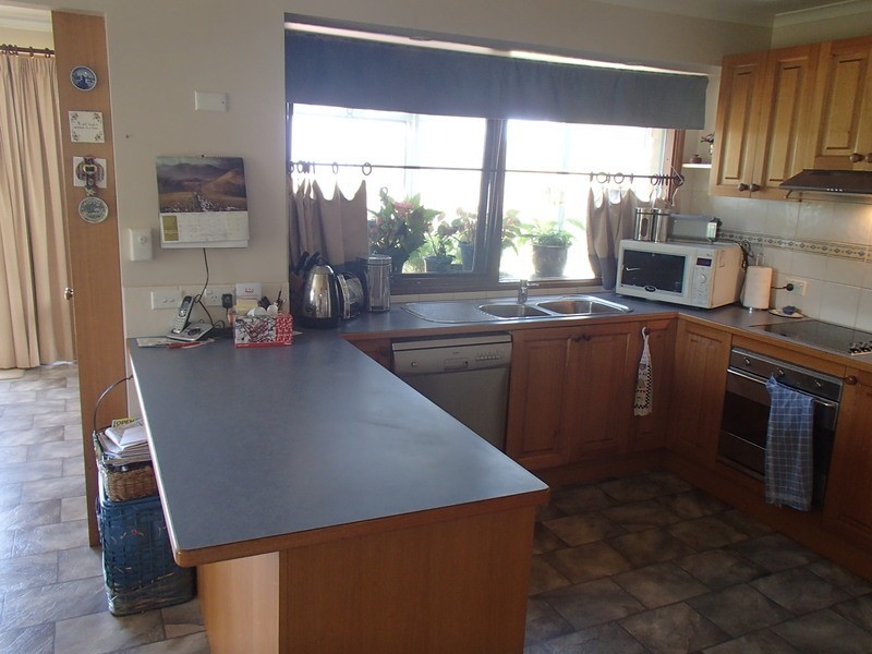 3 Pacific Way, Tura Beach NSW 2548