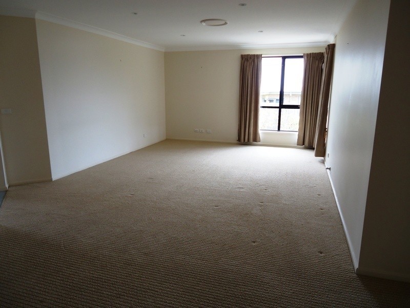 5 Yuin St, Bega NSW 2550