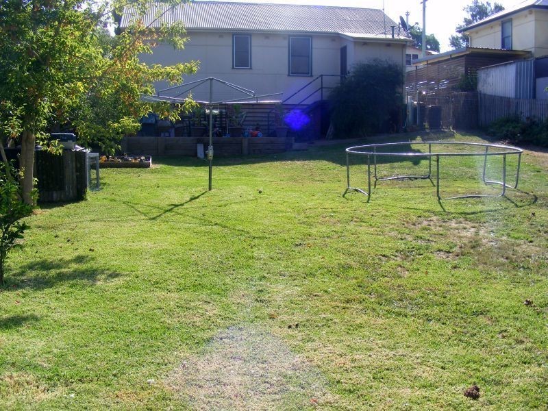 60 Meringo Street, Bega NSW 2550