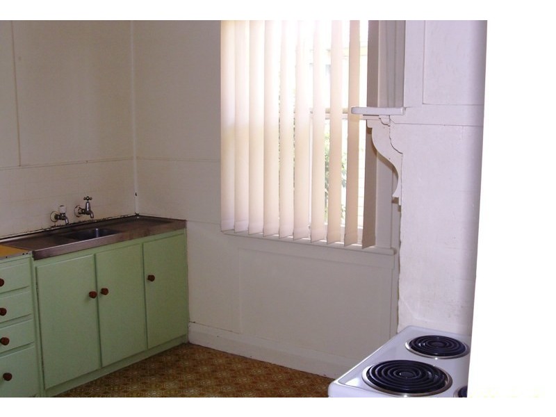 27 Parker St, Bega NSW 2550