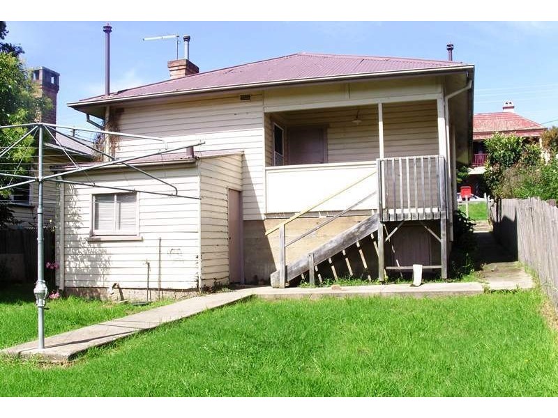 27 Parker St, Bega NSW 2550