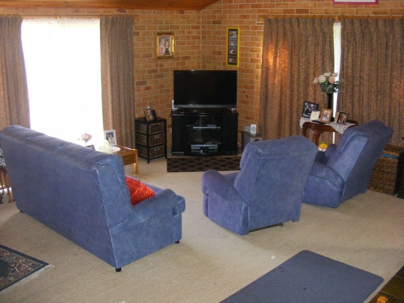 6 Hakea Place, Tura Beach NSW 2548