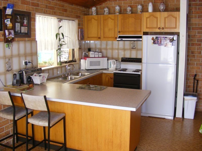 6 Hakea Place, Tura Beach NSW 2548