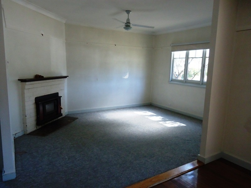112  Rawlinson St, Bega NSW 2550