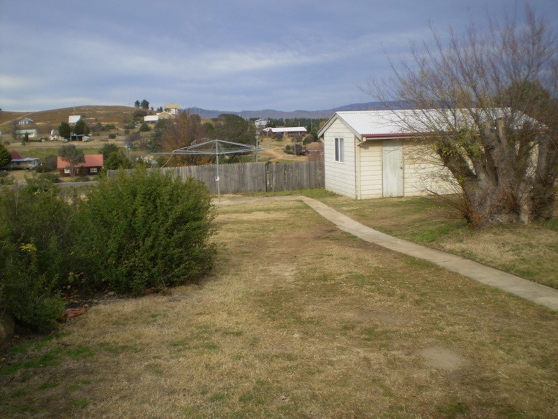 12 Barnes Street, Dalgety NSW 2628