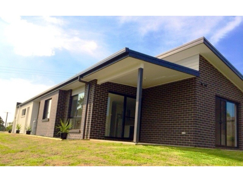 26 Howard Avenue, Bega NSW 2550