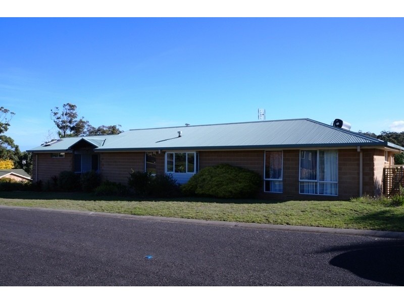 13 Headland Drive, Tura Beach NSW 2548