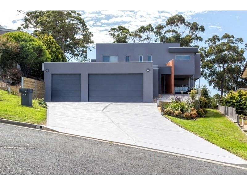 25 Acacia Crescent, Tura Beach NSW 2548