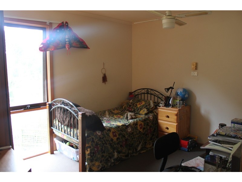 1 Flora Court, Tura Beach NSW 2548