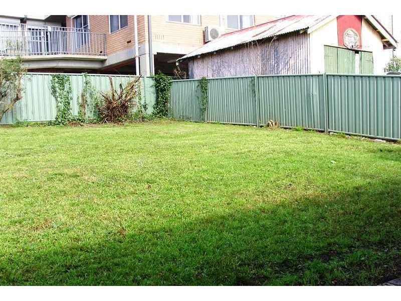 28  Hill St, Bega NSW 2550