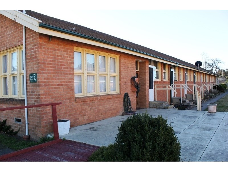Unit 1 Platypus Gdns/9 Yulin Ave, Cooma NSW 2630