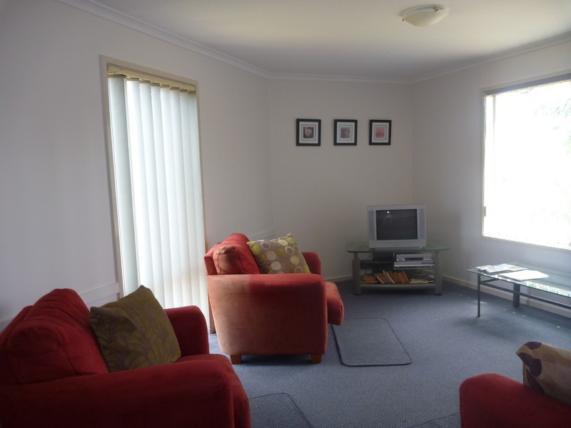 2/4 Cameron Street, Merimbula NSW 2548