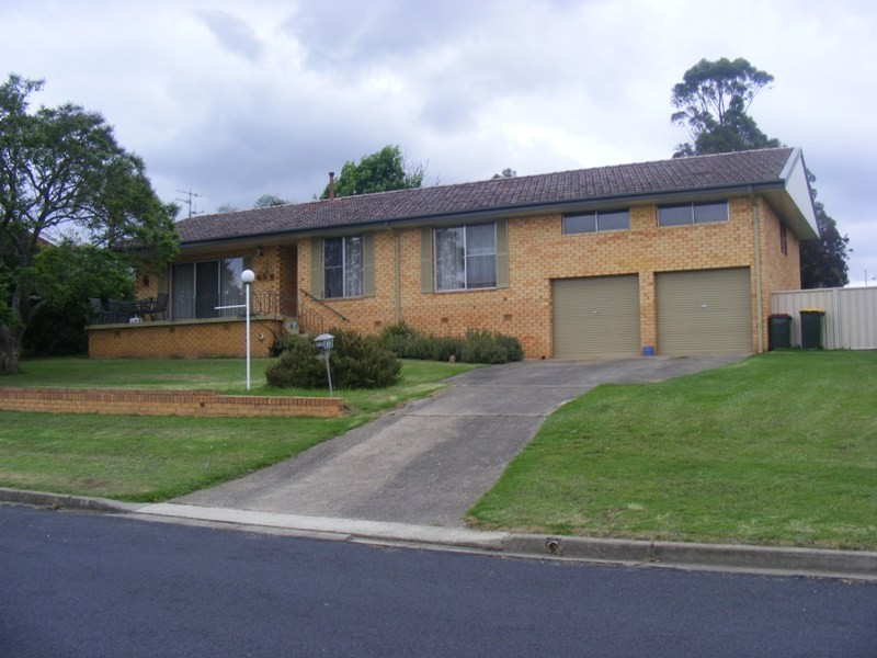88 Lynjohn Drive, Bega NSW 2550