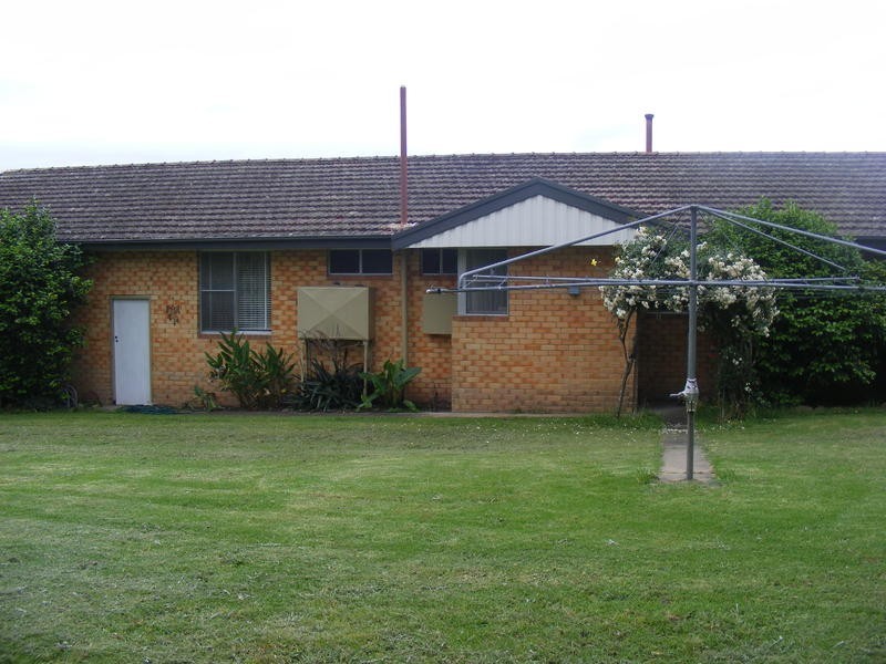88 Lynjohn Drive, Bega NSW 2550