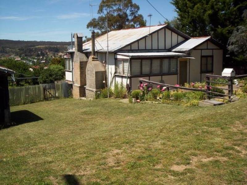 44 Iris Street, Bombala NSW 2632