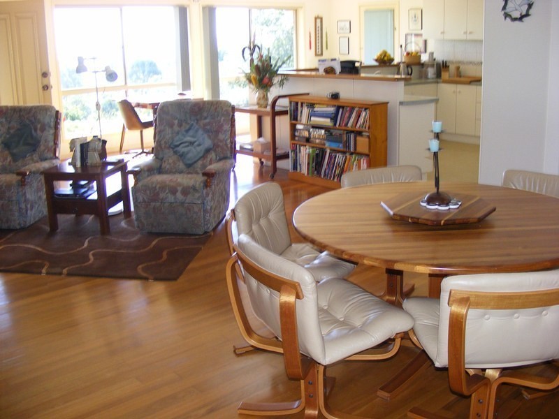 24 Thorn Hill Close, Bega NSW 2550