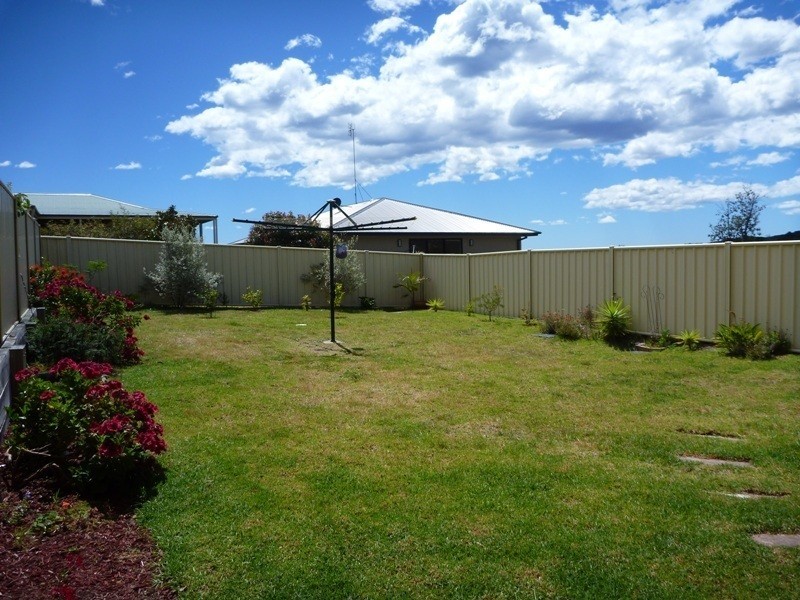 2/4 Krista Lee Court, Tura Beach NSW 2548