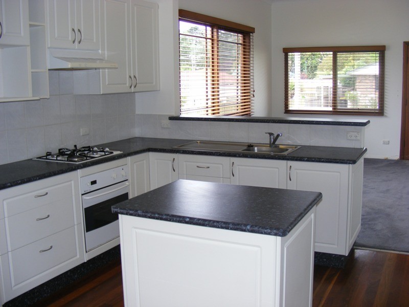 1 Sattler Street, Bega NSW 2550