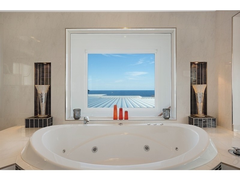 6 Lauren Court, Tura Beach NSW 2548