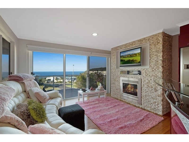 6 Lauren Court, Tura Beach NSW 2548
