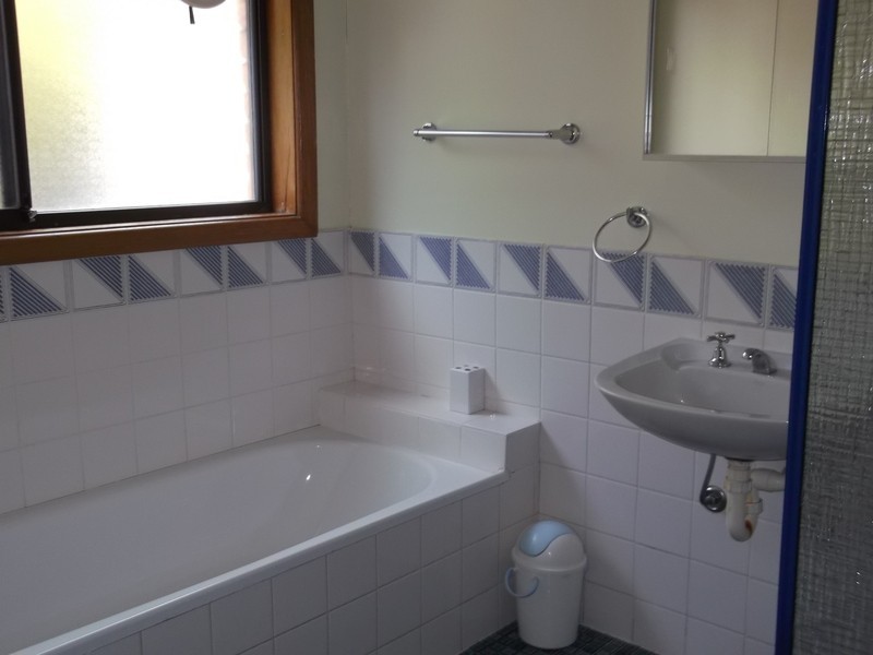 2A/Wellings  Court, Eden NSW 2551