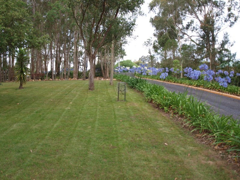 85 Jellat Way, Bega NSW 2550