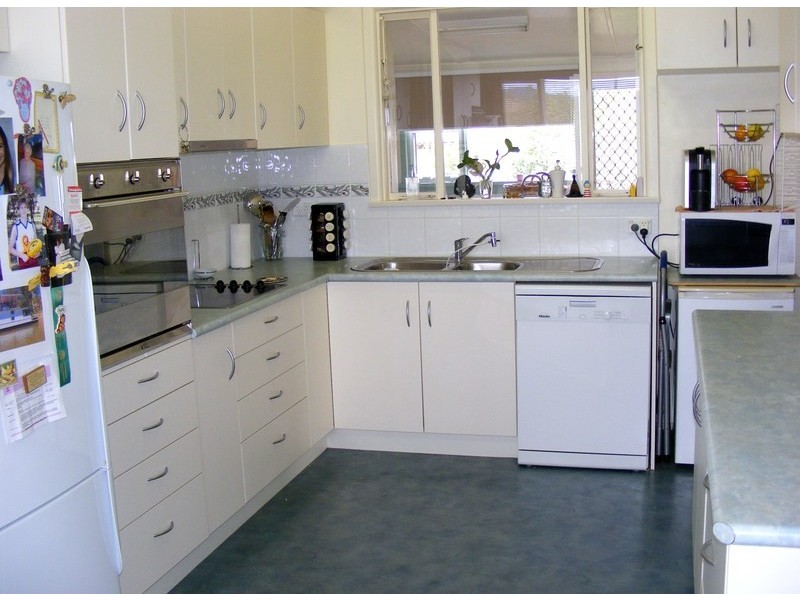 5 Tathra Road, Bega NSW 2550