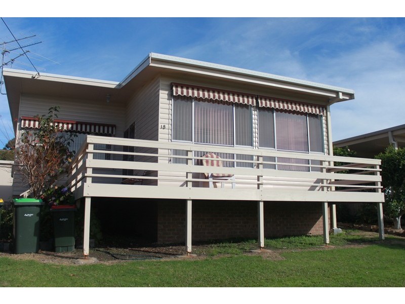 18 Pambula Beach Road, Pambula Beach NSW 2549