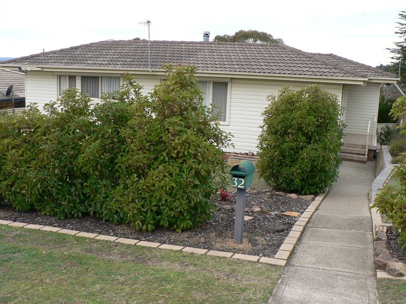 32 Chapman Street, Cooma NSW 2630