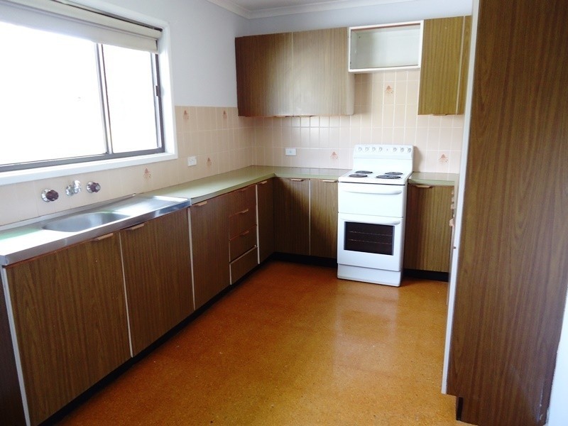 15 Gordon Street, Bega NSW 2550