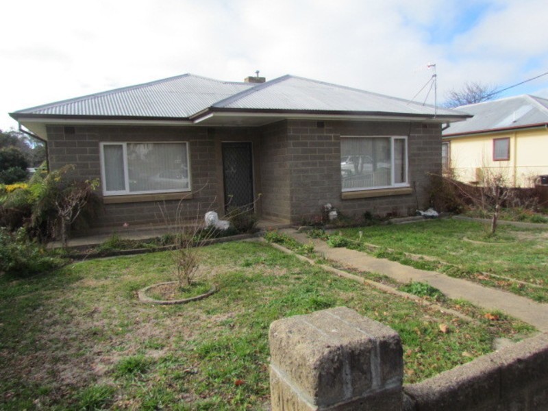 56 Lambie St, Cooma NSW 2630