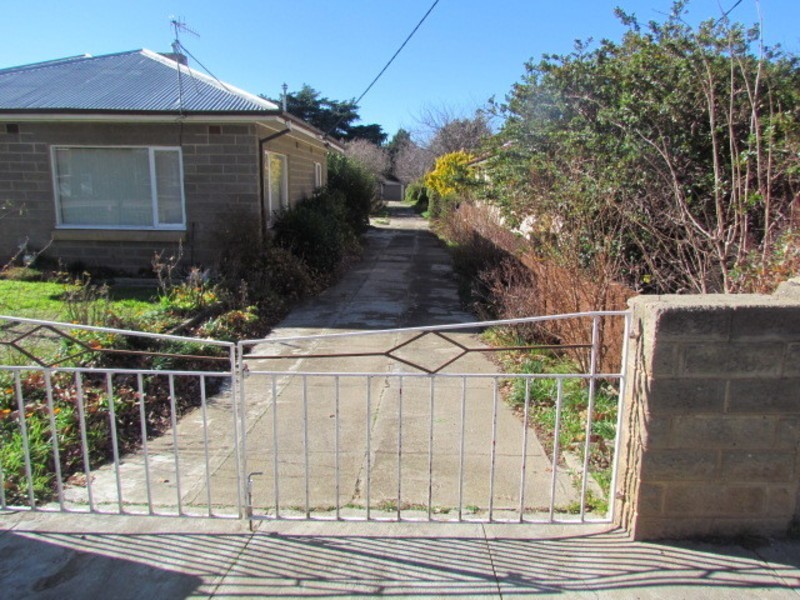 56 Lambie St, Cooma NSW 2630