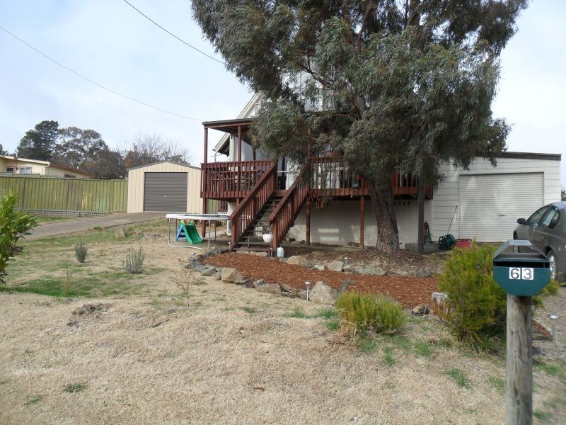 63 Hawkins St, Cooma NSW 2630