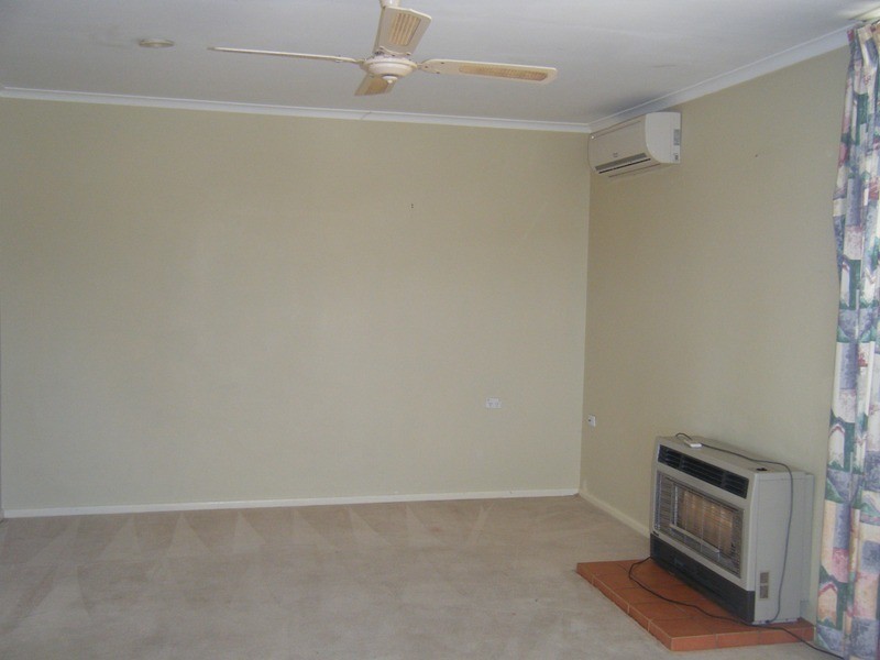 4 Kiewa Place, Cooma NSW 2630