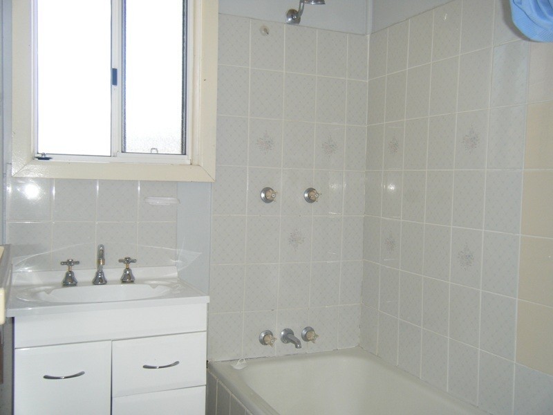 4 Kiewa Place, Cooma NSW 2630