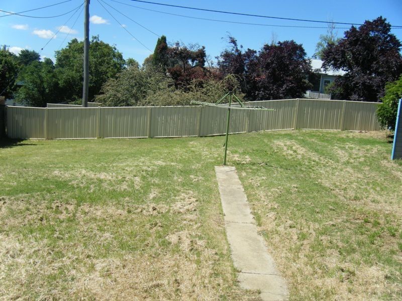 4 Kiewa Place, Cooma NSW 2630