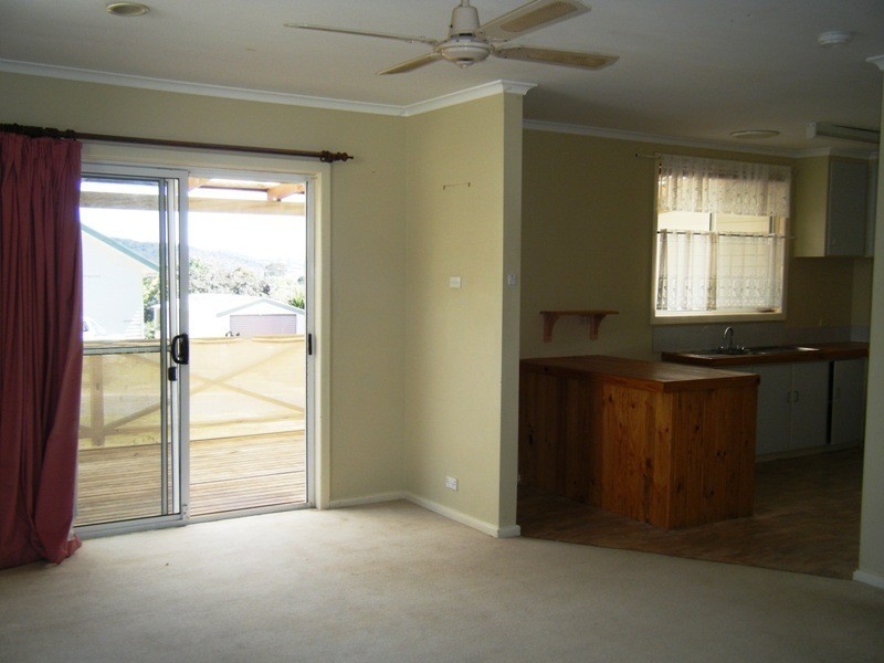 4 Kiewa Place, Cooma NSW 2630