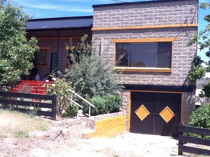 1A Chapman St, Cooma NSW 2630