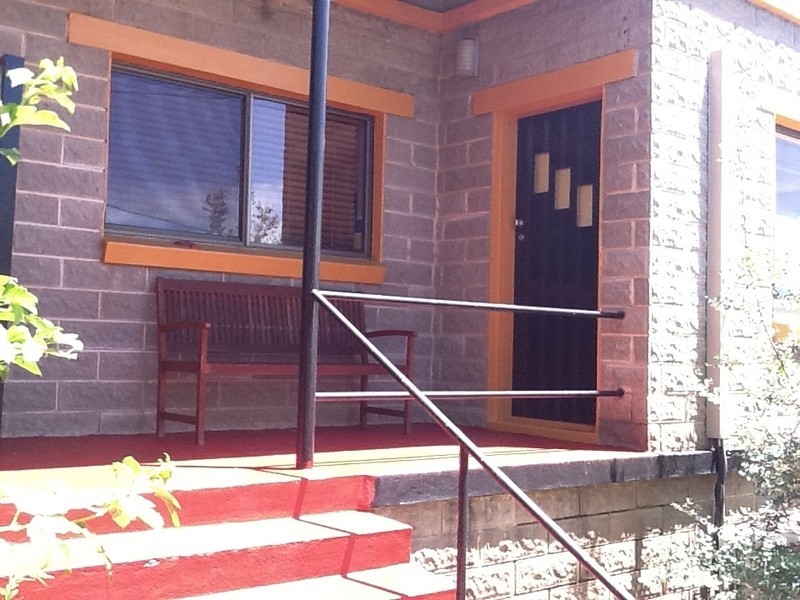 1A Chapman St, Cooma NSW 2630