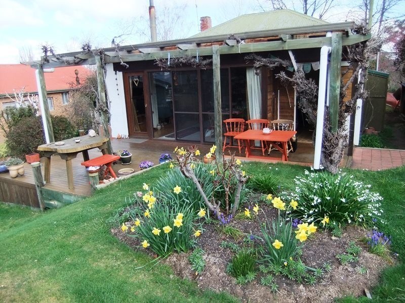 10 Adina Place, Cooma NSW 2630