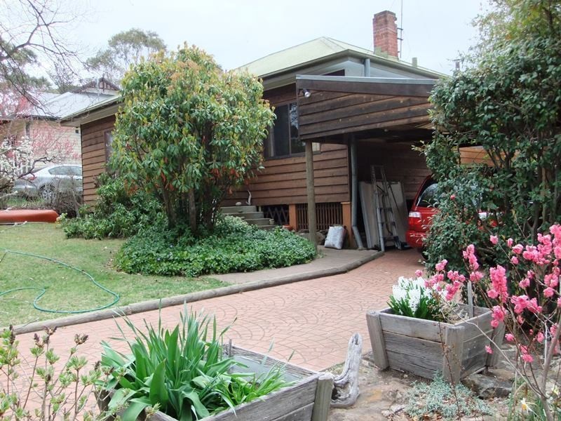 10 Adina Place, Cooma NSW 2630