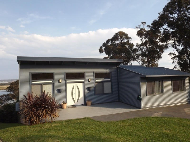 37 John Close, Merimbula NSW 2548