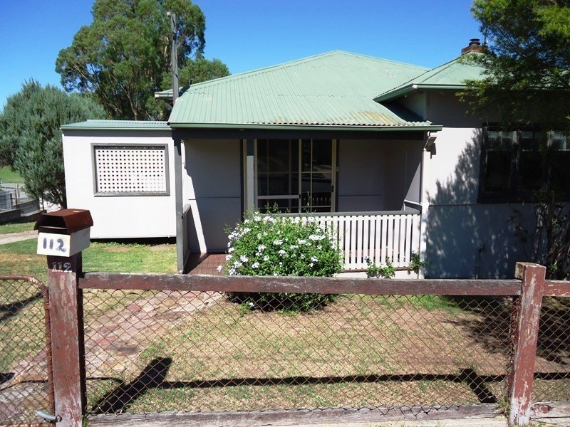 112 Rawlinson Street, Bega NSW 2550
