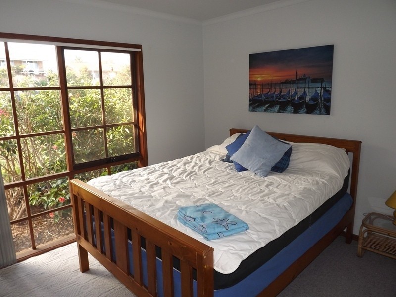 76 Pacific Way, Tura Beach NSW 2548