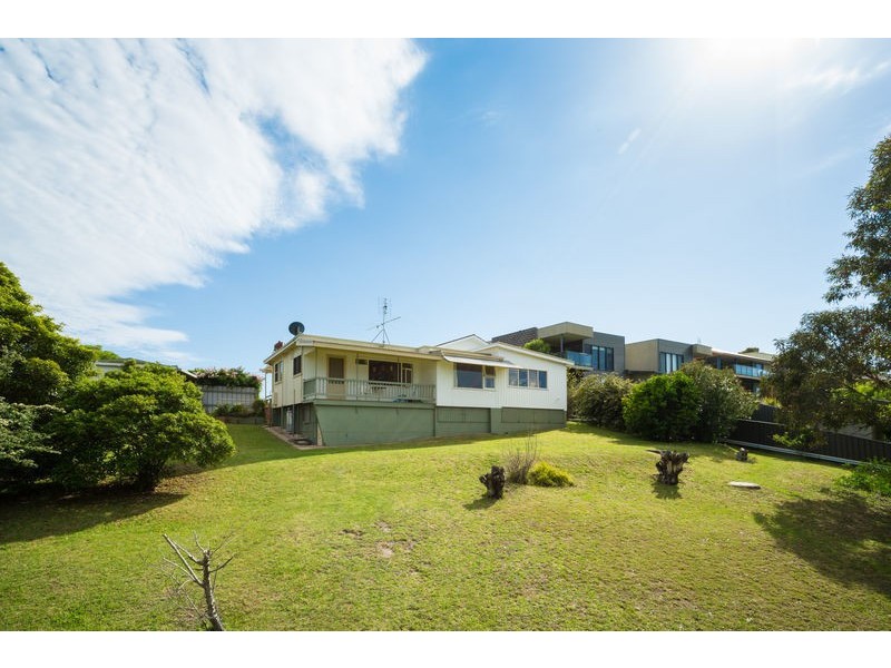 14 Lakeview Avenue, Merimbula NSW 2548